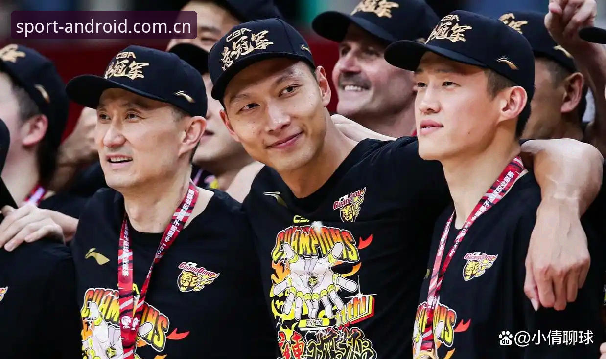 格拉利什与皮克福德深夜狂欢事件深度解析：玩球体育平台用户观赛指南